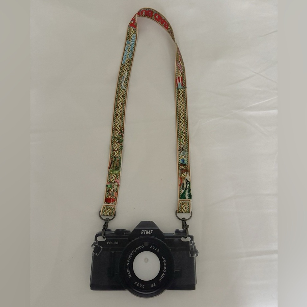 Bad Bunny Camera-Shaped concert light, Debi tirar más fotos